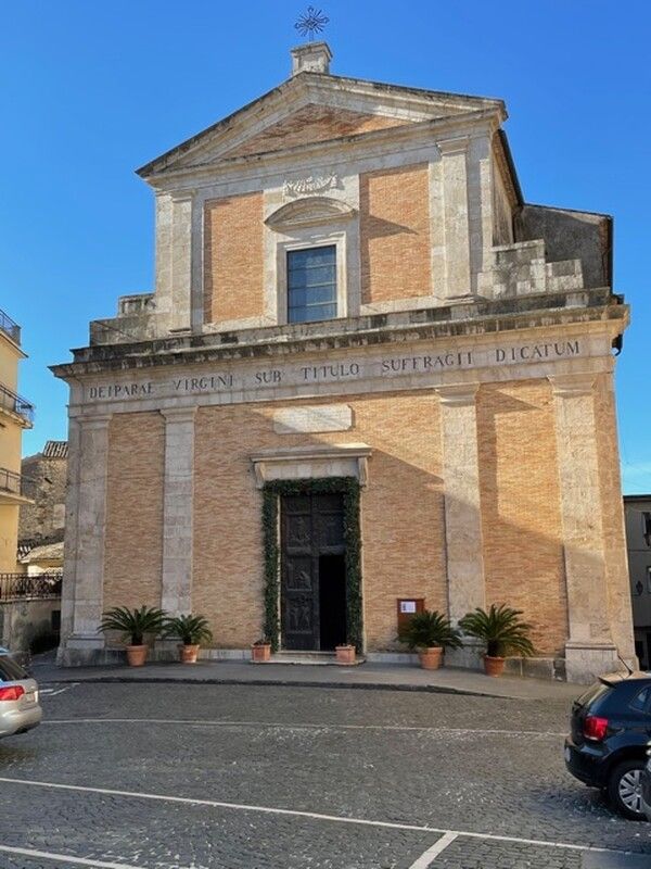 La collegiata - Santa Maria della Valle e Santuario Madonna del Suffragio